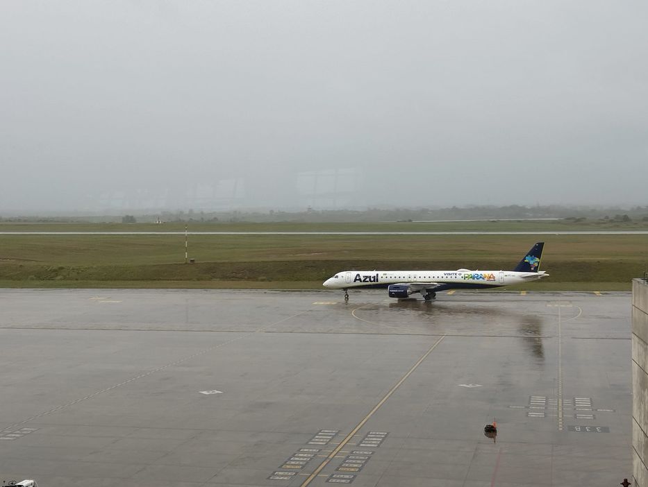 Llegada del vuelo desde Curitiba / Foto: Montevideo Portal