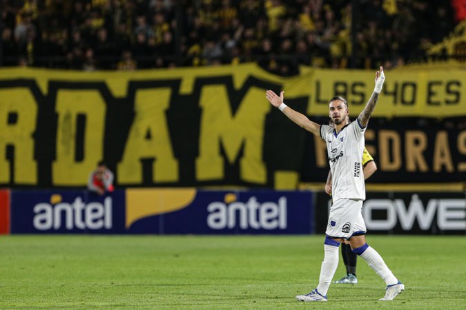 Fútbol uruguayo, insólito: Peñarol le ganó la semi a Liverpool y jugará la  final ¡contra el mismo rival!