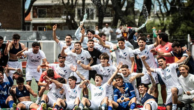 El primero, en tres colores