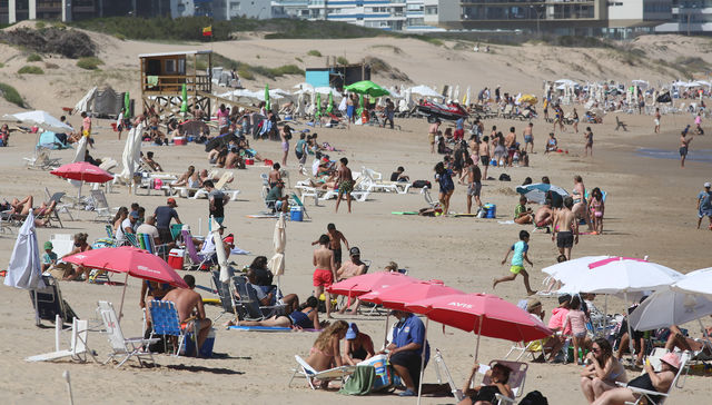 Mucho ruido, menos nueces