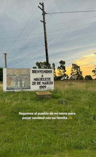 La Navidad De Cami Rachjman Y Santi Urrutia: La Vuelta Al Pueblo Y ...