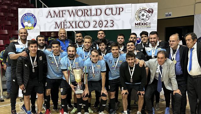 Con la frente en alto