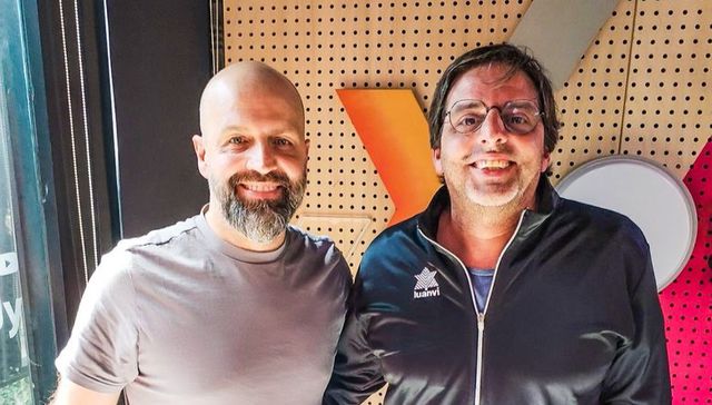 Suena tema de Los Brisconti