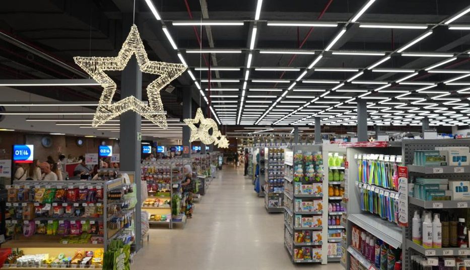 Interior de la tienda con mayor luminosidad, espacio y nueva distribución. Foto: cedida a Montevideo Portal