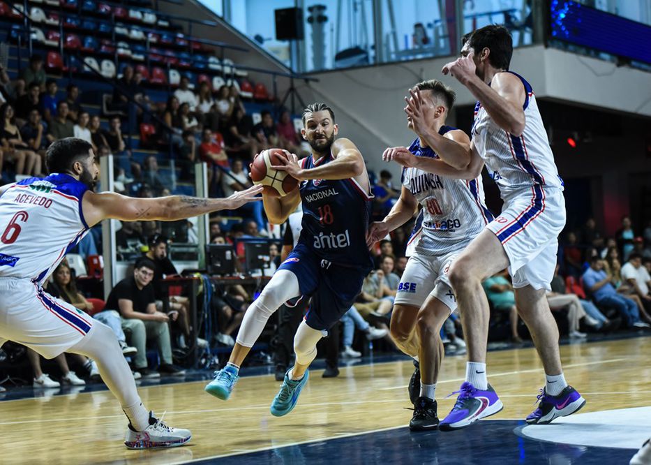 Semiglia en acción. Foto: FIBA Américas