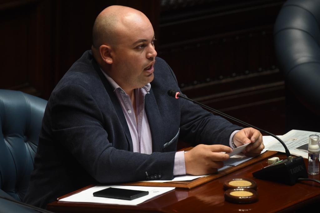 ¿Chau departamentos? Nicolás Viera propuso “regionalizar” Uruguay en “ocho o nueve zonas”