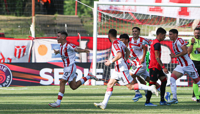 Con golazo de Scarone