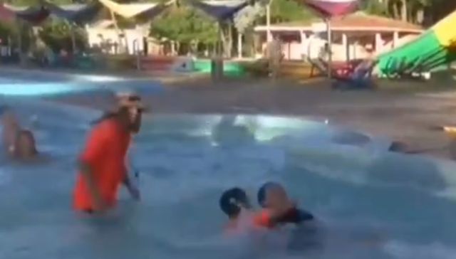 Al agua pato