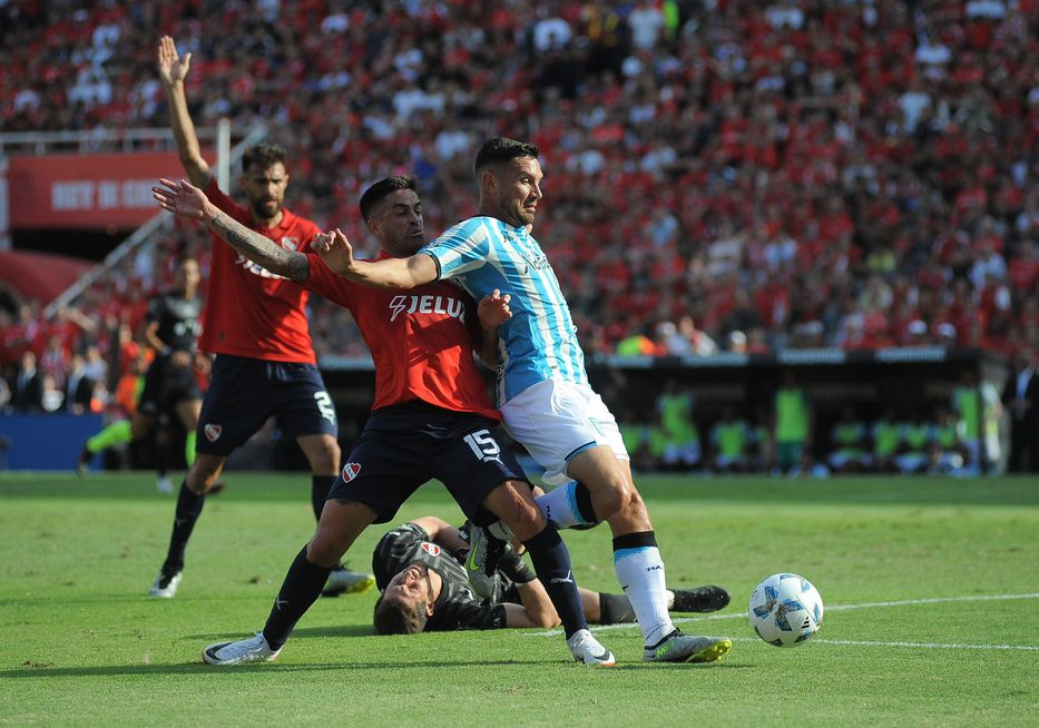 Liverpool-Peñarol, el clásico de Avellaneda y Santiago Urrutia: la agenda deportiva del domingo