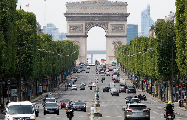 Medio centenar de liceos de la región de París reciben amenazas de atentados yihadistas