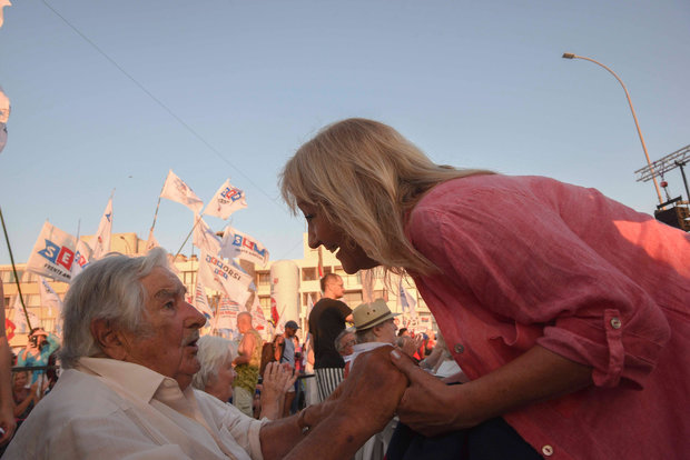 “Guarda con transformar unidad en unanimidad”: el respaldo de dirigentes del MPP a Mujica