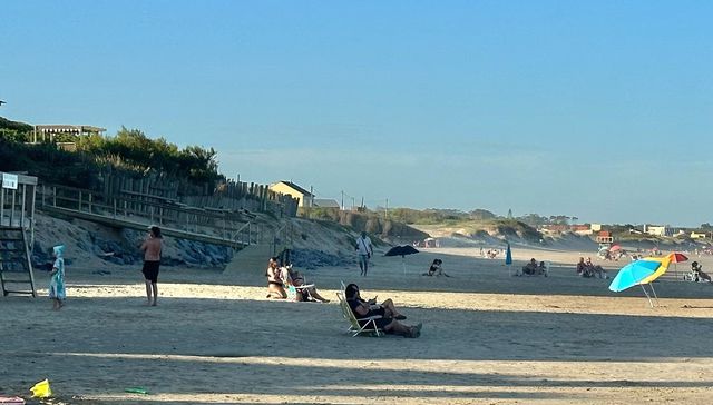 Playa y rocas