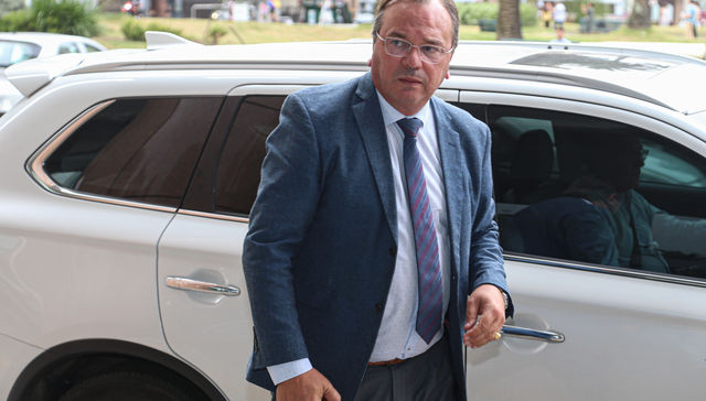 Totalmente en contra