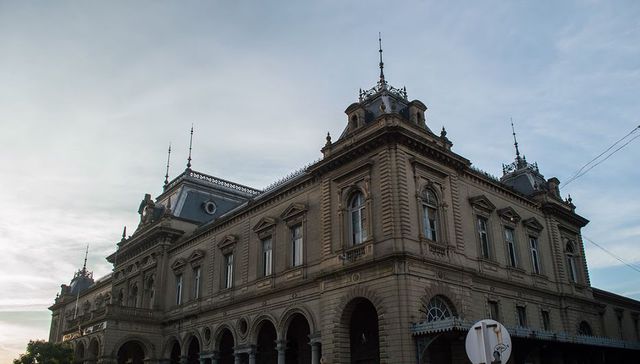 Por alguna vía