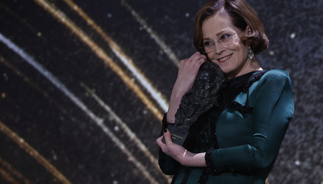 Contra viento y marea