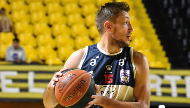 Torazo en rodeo ajeno