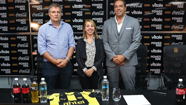 Peñarol y Coca-Cola FEMSA se unen por “la hidratación de los deportistas”