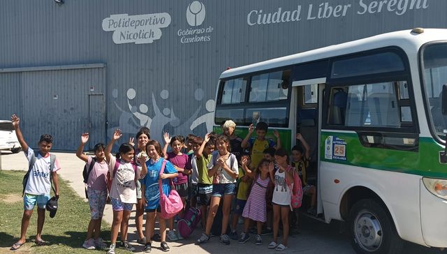 Car One brindó transporte para actividad solidaria de Polideportivo de Colonia Nicolich
