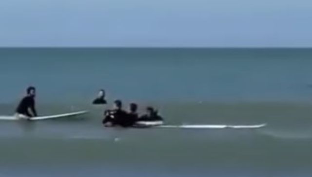 Las olas y el viento, sucundún