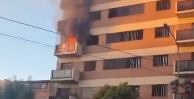 No lo intentes en casa: hombre intentó hacer un repelente casero e incendió su apartamento