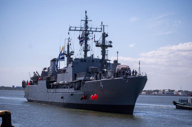 A la deriva: Armada intenta rescatar velero que está a 800 kilómetros de Punta del Este