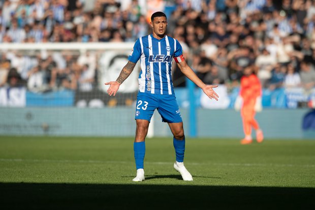 Carlos Benavídez Protesoni, que interesó en Nacional, renovó
