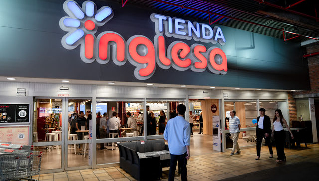 “La Hora Azul” llega a Tienda Inglesa en búsqueda de una experiencia de compra inclusiva