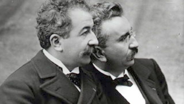 Un tren a toda velocidad