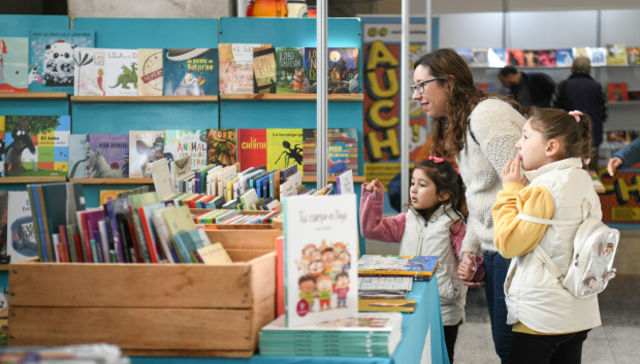 Entre cuentos e historias