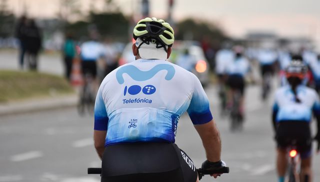 Telefónica festejó sus 100 años acompañando a miles de ciclistas en el Gran Fondo Movistar