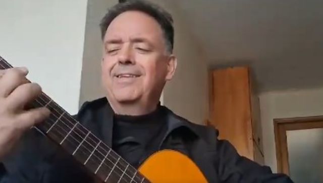 Alumbra como un candil