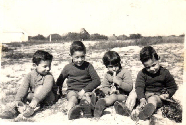 Jorge Gandini y sus hermanos. Foto: cedida a Montevideo Portal