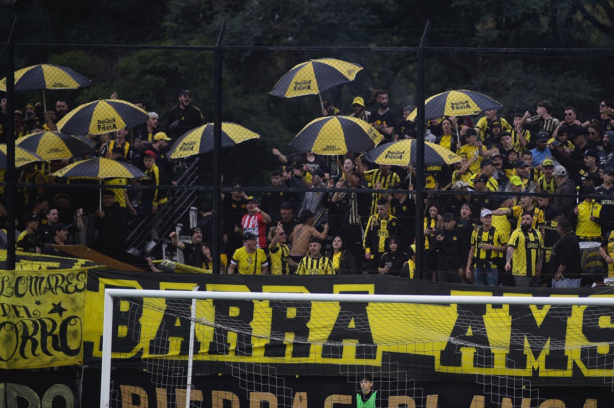 Una visita que cuesta caro: los precios para los hinchas de Peñarol ante Liverpool