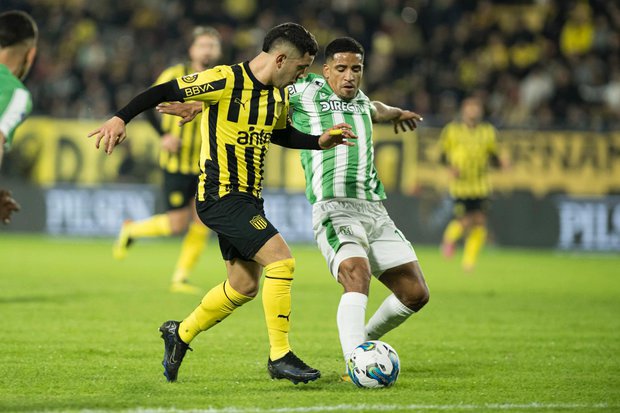 Peñarol-Racing en el Campeón del Siglo por el Apertura: hora, alineaciones y dónde verlo