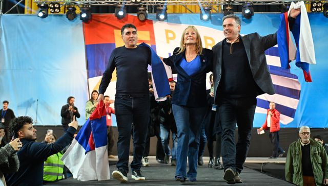 Perfila por la izquierda