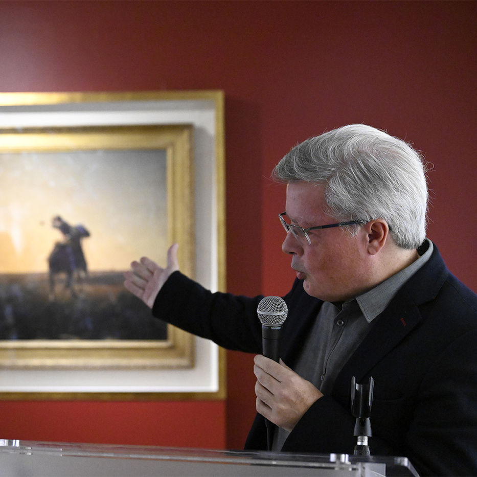 Enrique Aguerre frente al gaucho de Blanes - Foto: Juan Pablo Flores Iborra (MEC)