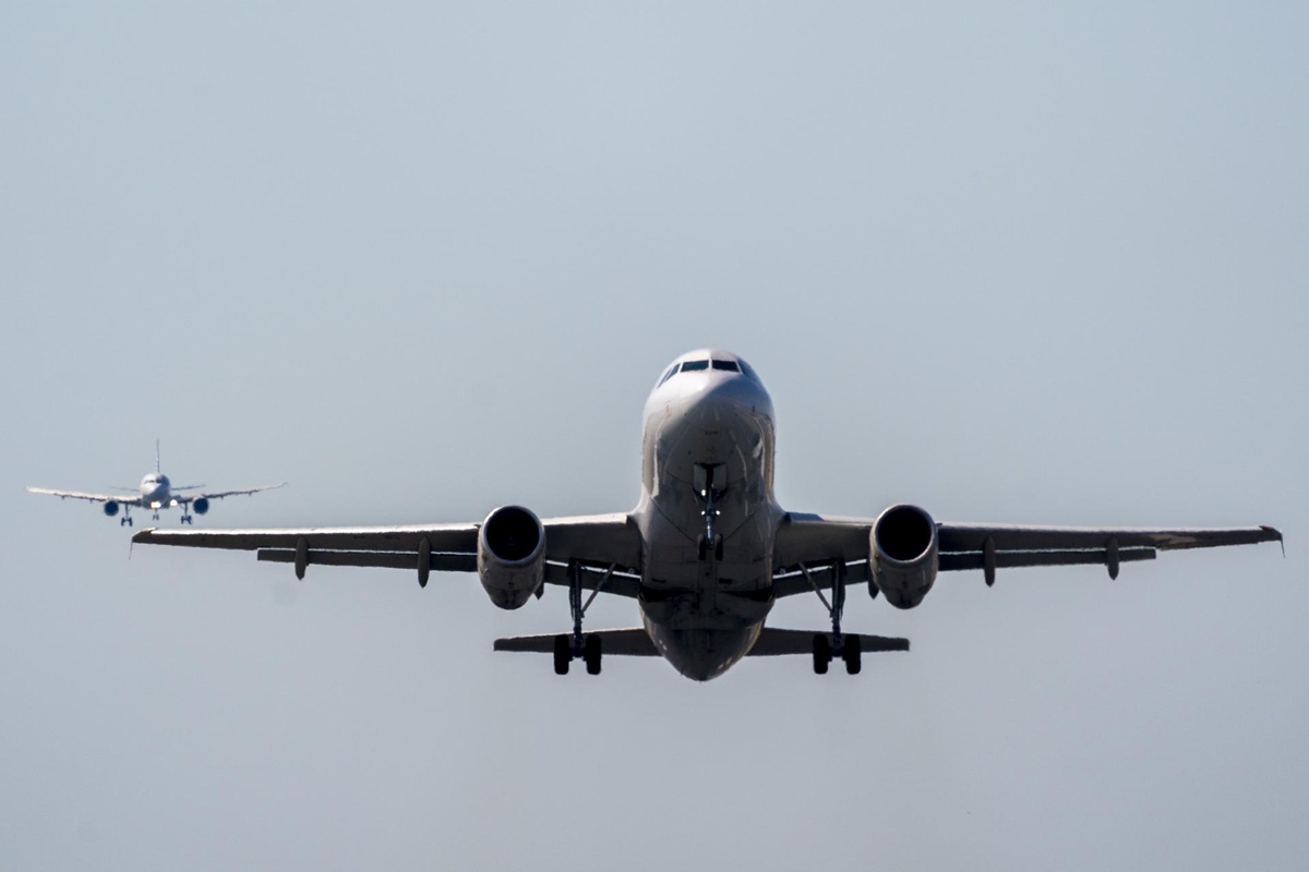 Desapareció en el Atlántico un avión con seis personas que volaba de Bermudas a Boston