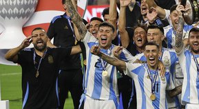 Escuchen, corran la bola