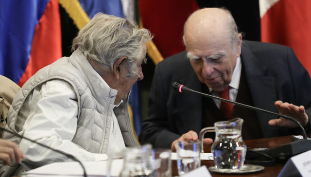 Opuestos coincidentes