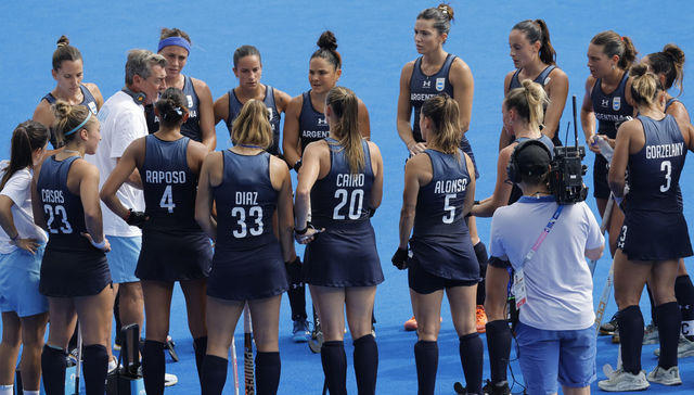 De los botines al palo