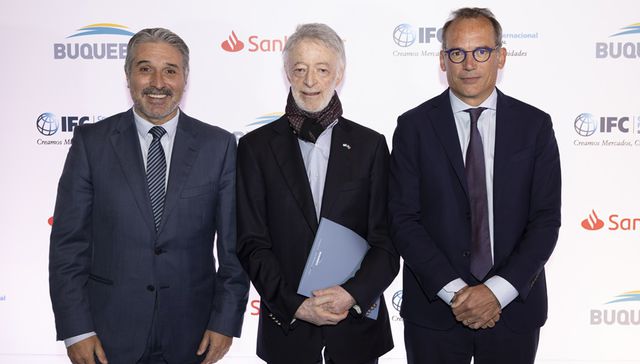 Buquebus, Banco Santander e IFC financiarán el ferry eléctrico más grande del mundo