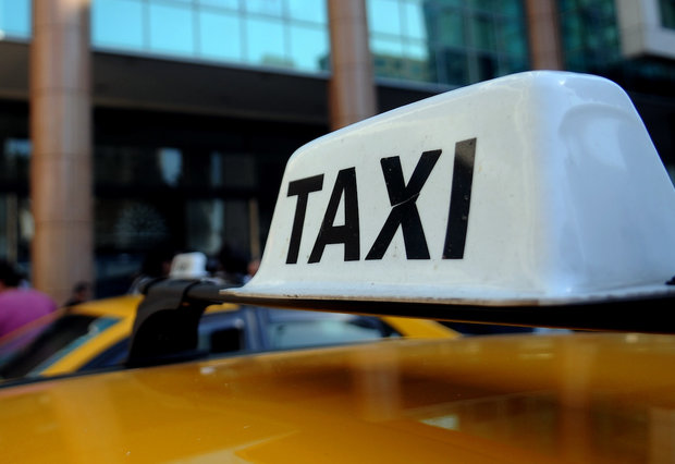 “Un segundo”: el relato de la mujer que denunció que taxista entró a su casa a la fuerza