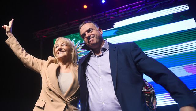 Llegan encuestas