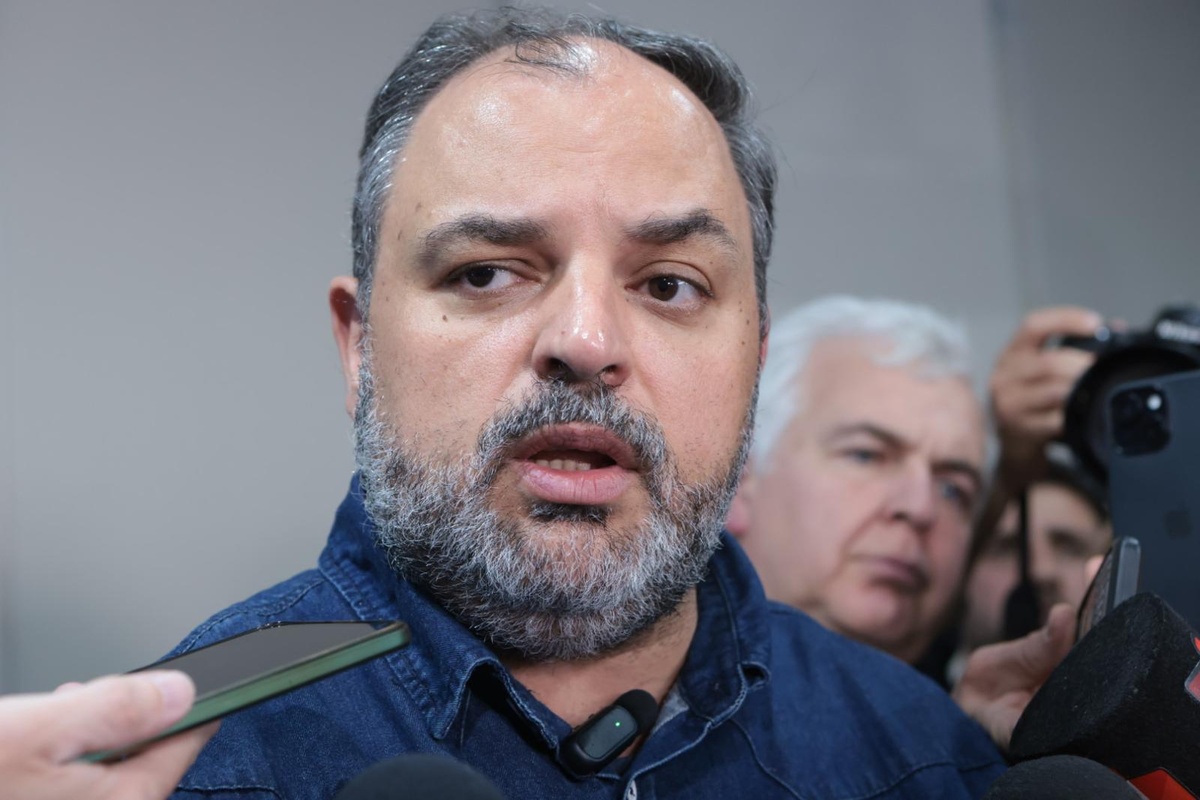 Charles Carrera: Justicia prorrogó las medidas cautelares sobre sus salidas y viajes