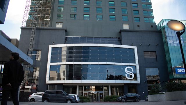 Sinergia recibe a referentes de CUTI y Deloitte: desafíos y oportunidades de industria IT
