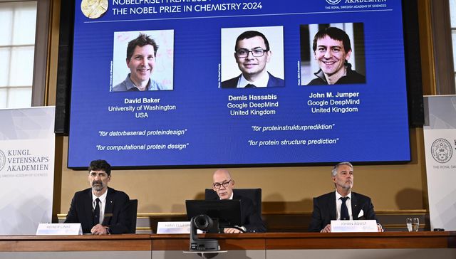 Aplauso, medalla y beso