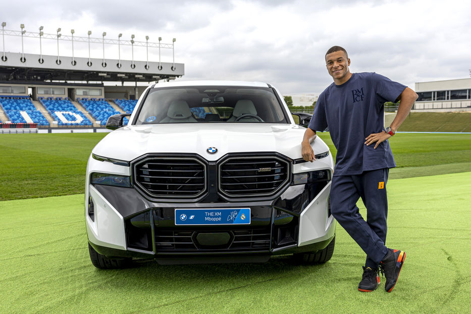 Mbappé con el XM, el más elegido. Foto: BWM España