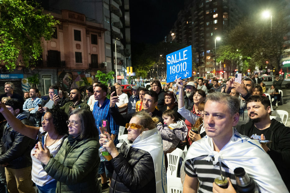 Votantes de Gustavo Salle. Foto: Javier Noceti / Montevideo Portal