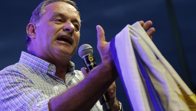 No de nuevo, decía
