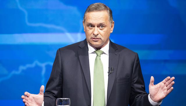 La que tiene la luz roja